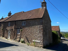 The Nook- A Rustic Cottage in a Beautiful Village., Draycott